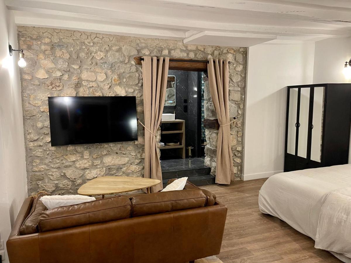 La Loge De Pierre Au Coeur De La Vieille Ville D อานซี ภายนอก รูปภาพ
