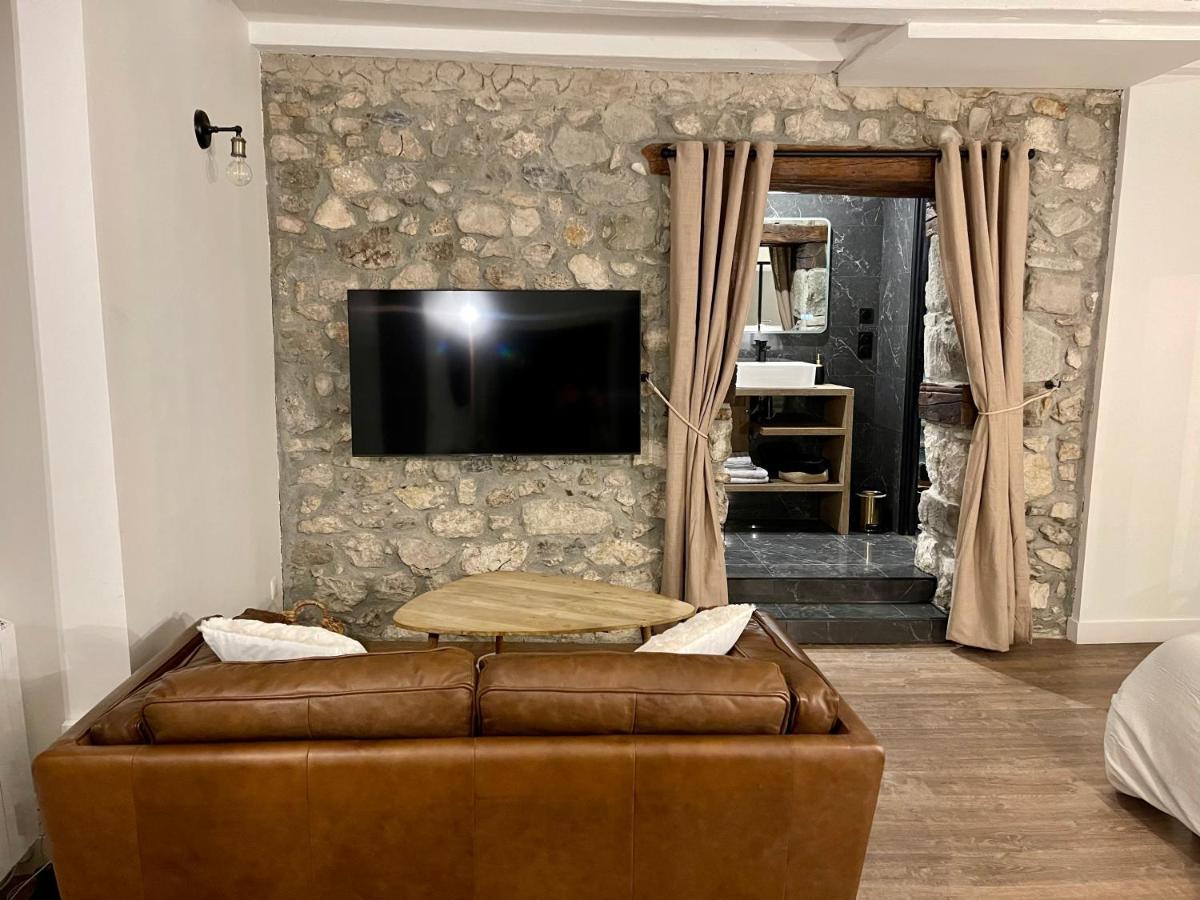 La Loge De Pierre Au Coeur De La Vieille Ville D อานซี ภายนอก รูปภาพ